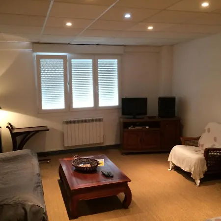 Apartment Centre
