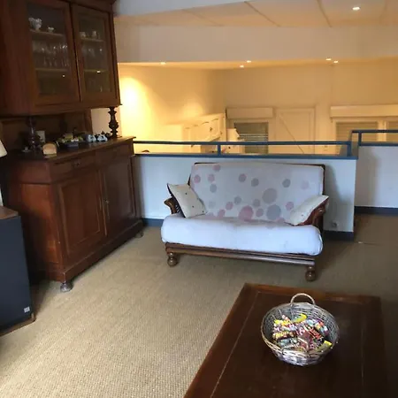 Centre Apartment *