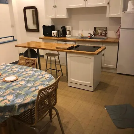 Apartment Centre *